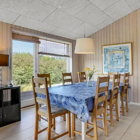 Ferienhaus Amazing In With Kitchen