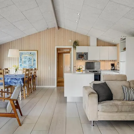 Amazing In With Kitchen