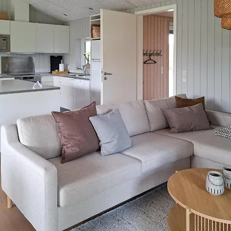 Amazing In With Kitchen